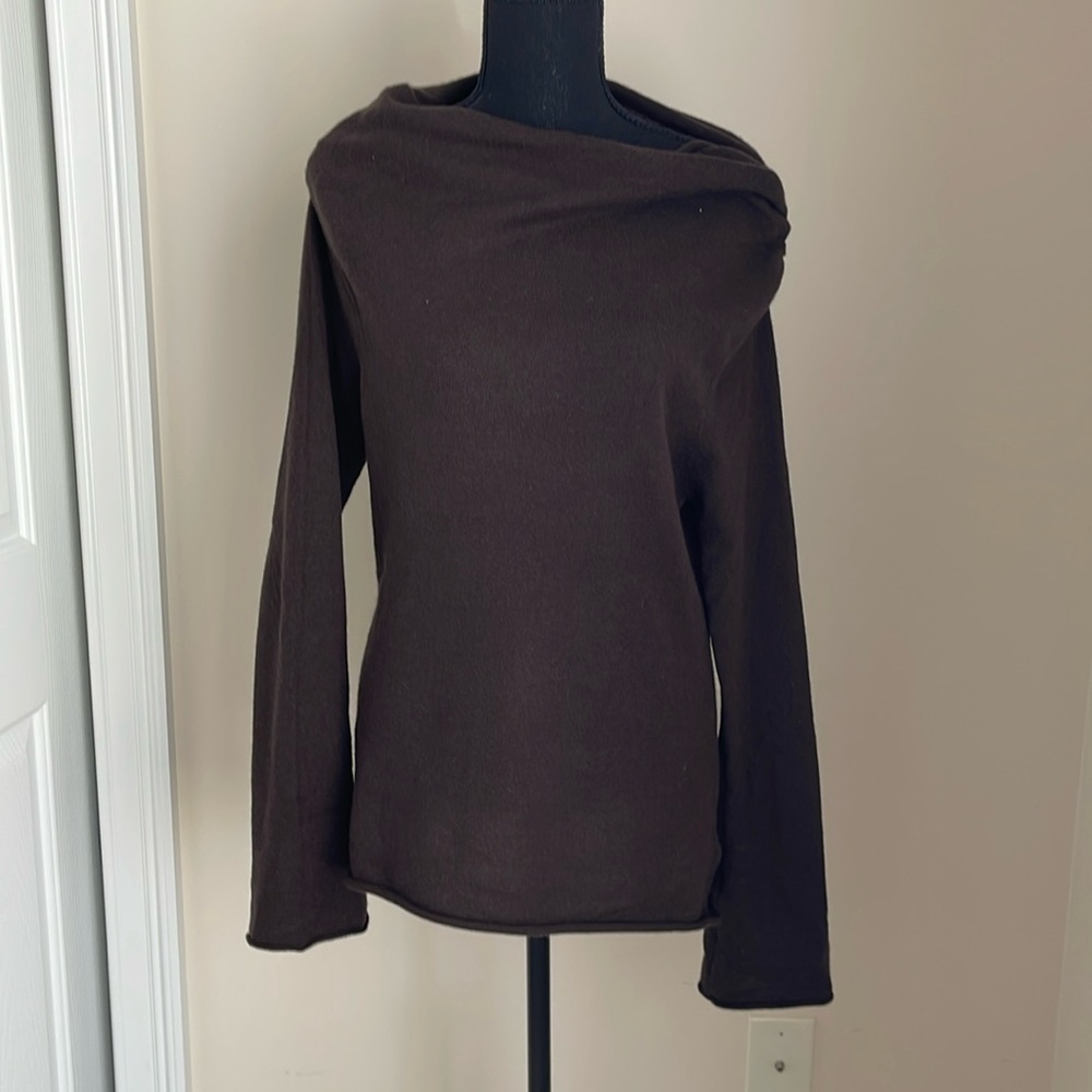 COPY - Asymmetric neck, cashmere sweater